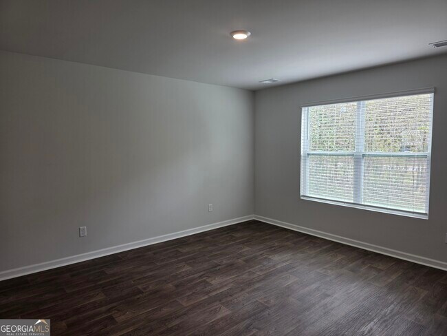 Building Photo - 100 Ponderosa Lp