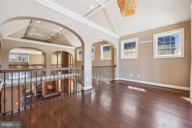 Building Photo - 448 Salk Cir