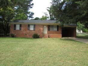 Building Photo - Near Shaw AFB