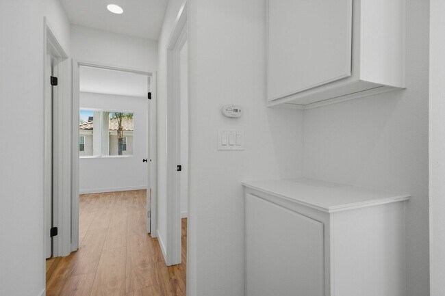 Building Photo - Stylish 3-Bedroom Home with Mountain Views & Attached 2-Car Garage