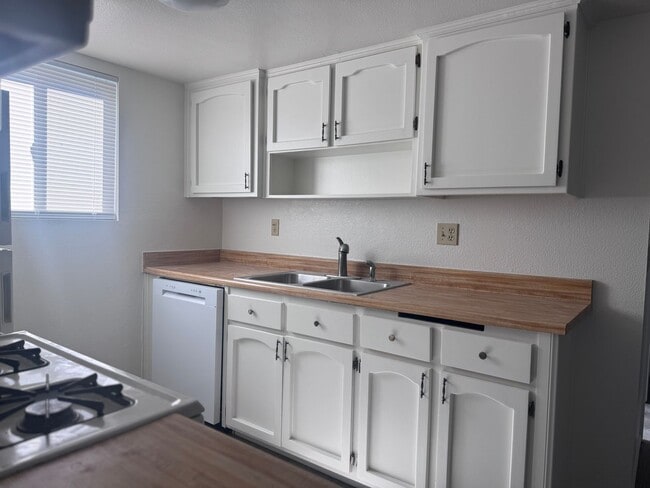 Building Photo - Must be 55 years of age or older to rent