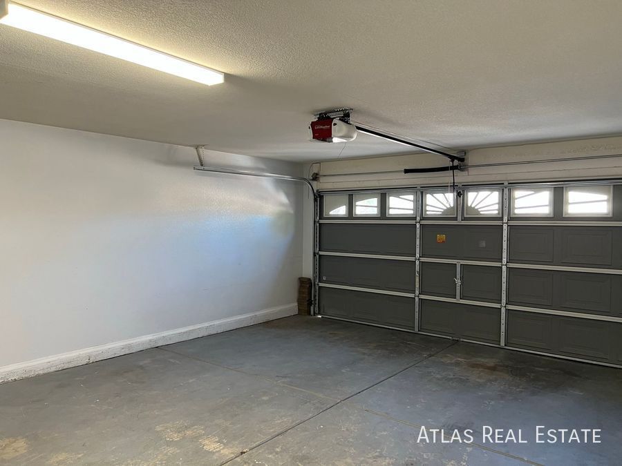 Building Photo - 841 E Lamonte St