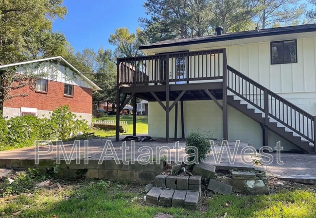 Building Photo - 8421 Stonewall Jackson Dr
