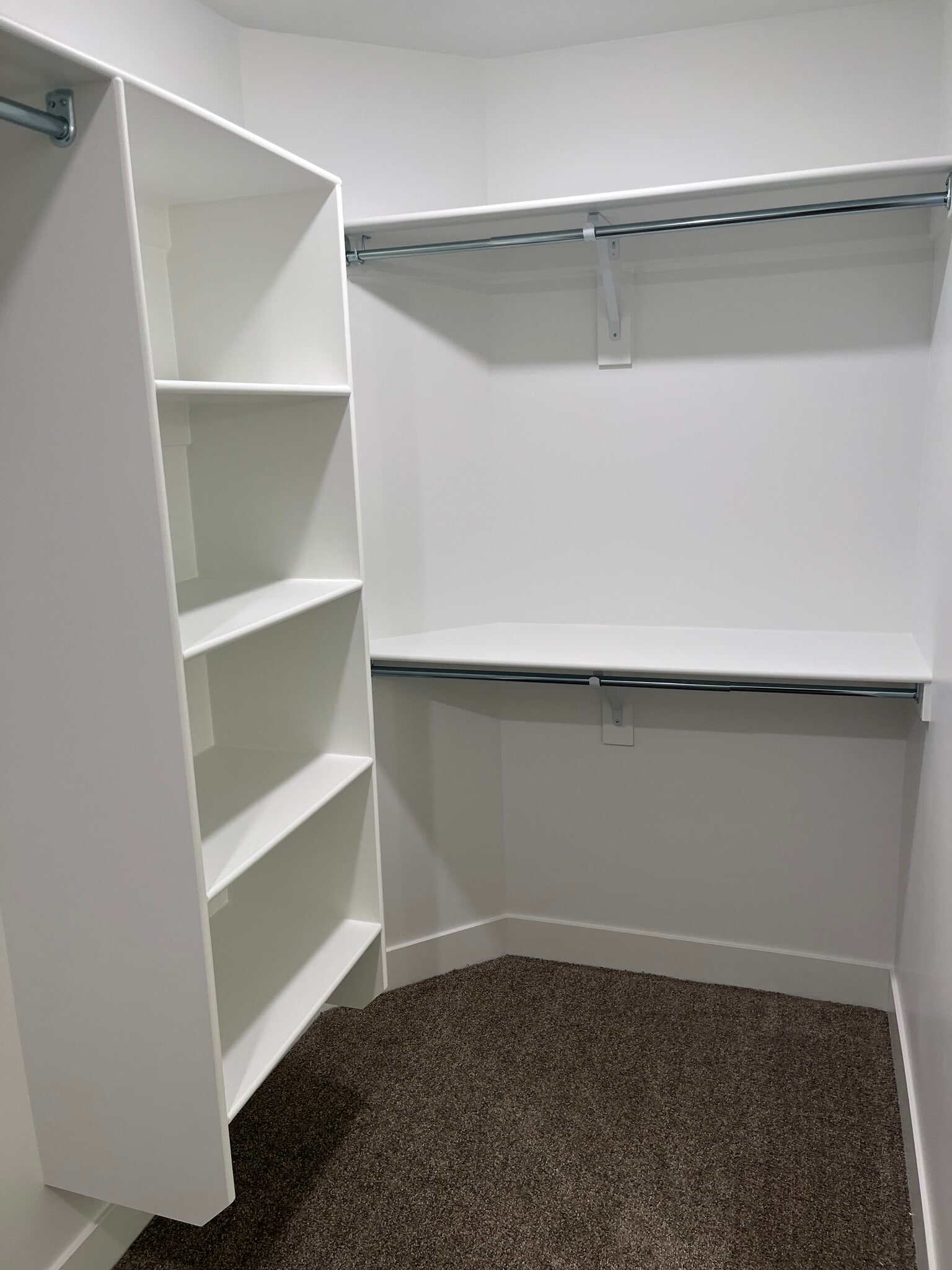 Building Photo - 1576 W Banner Dr