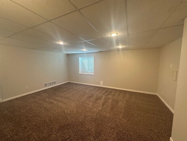 Building Photo - Brunner Farms Beauty