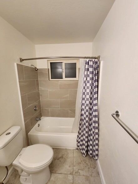 Building Photo - 7440 Tiara Way