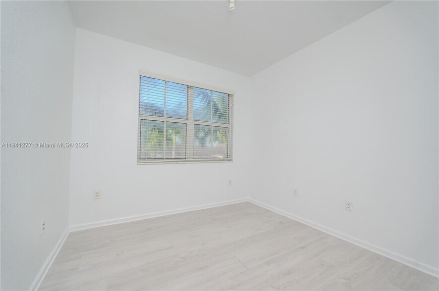 Building Photo - 11501 NW 89th St