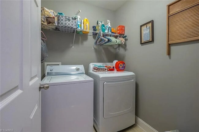 Building Photo - Earn Wealth While Leasing - Like a Homeowner - Lease to Own