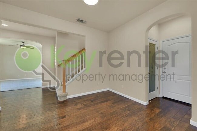 Building Photo - 6123 RolkingHam Ln