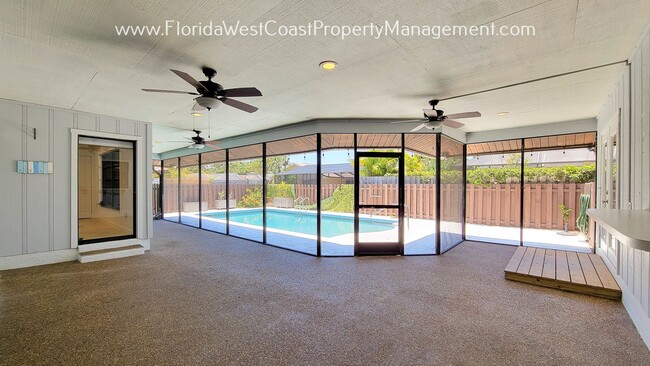 Building Photo - 5428 Beneva Woods Way