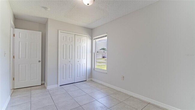 Building Photo - 637 Mesilla Dr