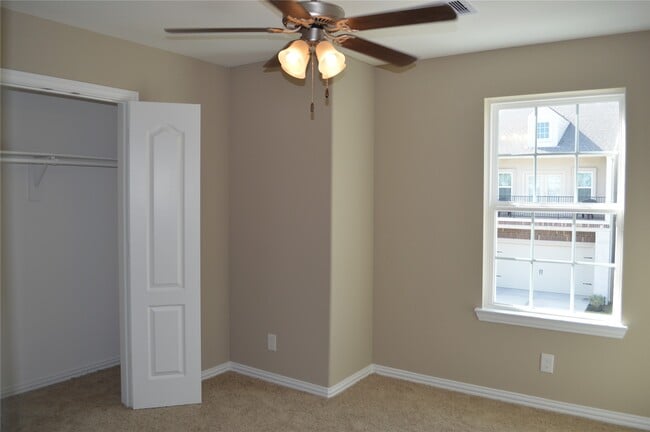 Building Photo - 3230 Harmony Creek Ln