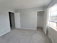 Building Photo - 16 Duiguid Dr