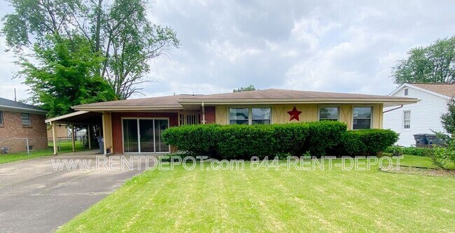 Building Photo - 3701 Sweetser Ave