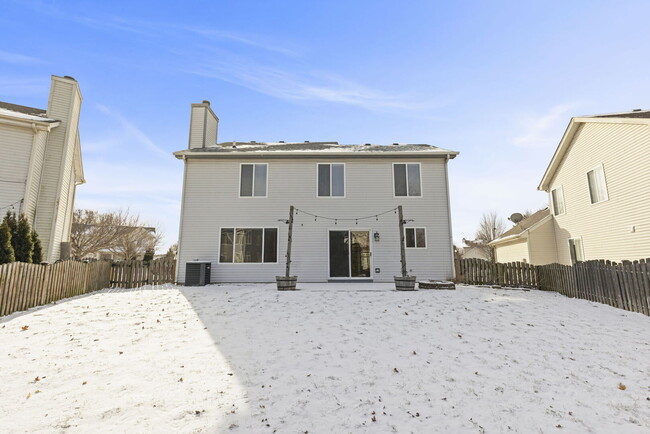 Building Photo - 14215 S Longview Ln