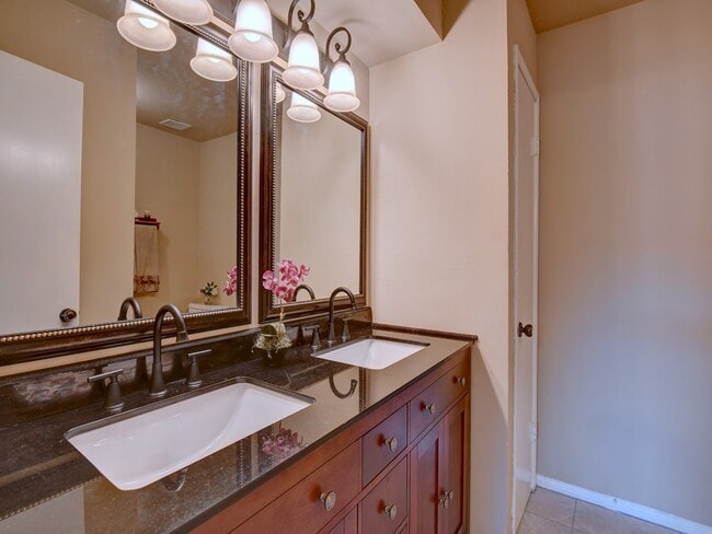 Building Photo - 6330 Creekbend Dr