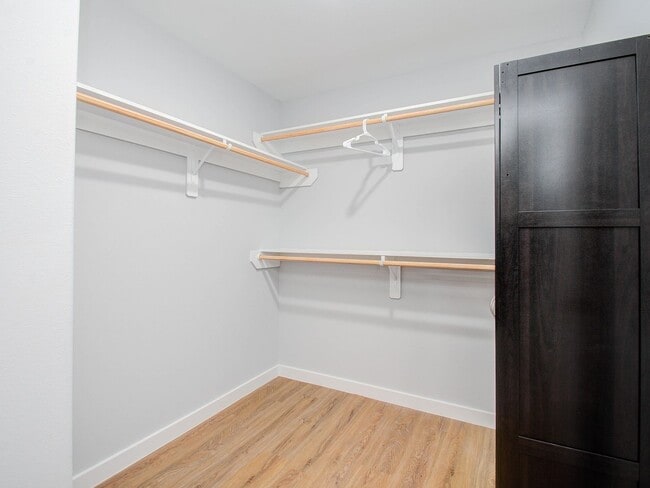 Building Photo - 6610 Haight St