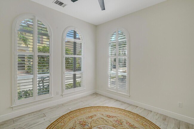 Building Photo - 138 Via Palma Ln