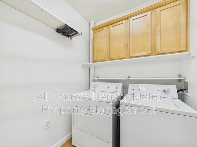Building Photo - 10239 W 55th Dr