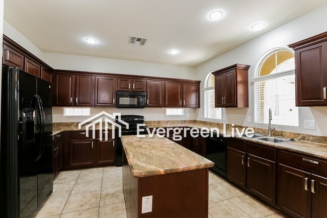 Building Photo - 7116 S 48th Glen