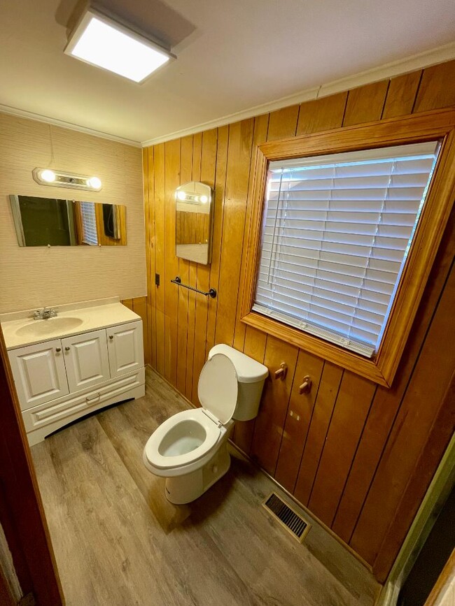 Building Photo - 2217 Douglas Hill Dr