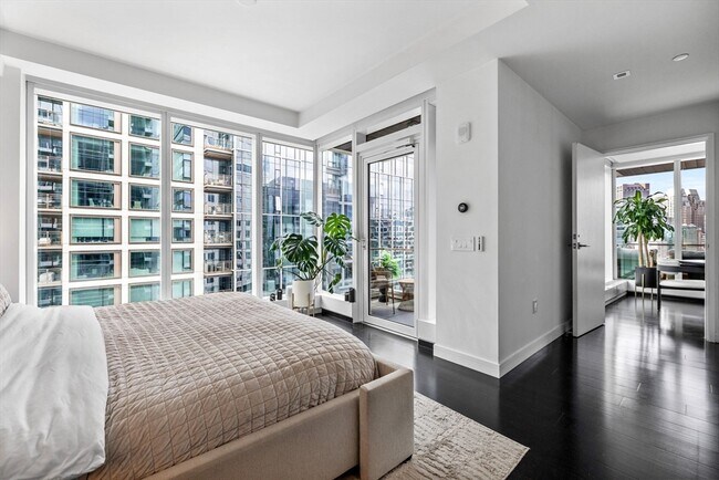 Building Photo - 150 Seaport Blvd