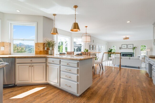 Building Photo - 5br/4ba Home - Luxury Country Living Minutes to Capitola & Soquel Village