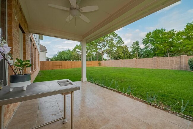Building Photo - 8307 Red Rooster Ln