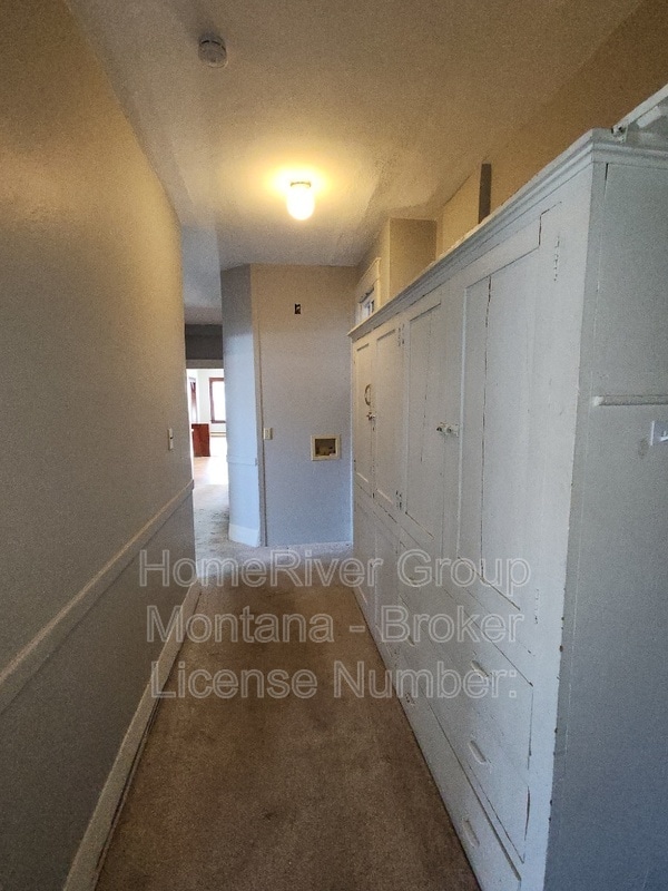 Building Photo - 534 S 3rd St W