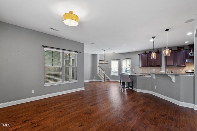 Building Photo - 2120 Glade Valley Ln