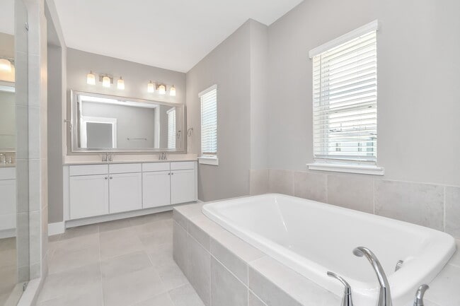 Building Photo - 2717 Ruhman Flds Dr