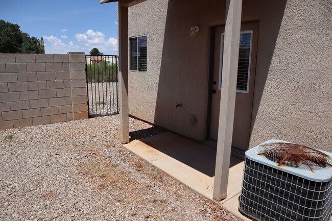 Building Photo - Great Home Great Price!