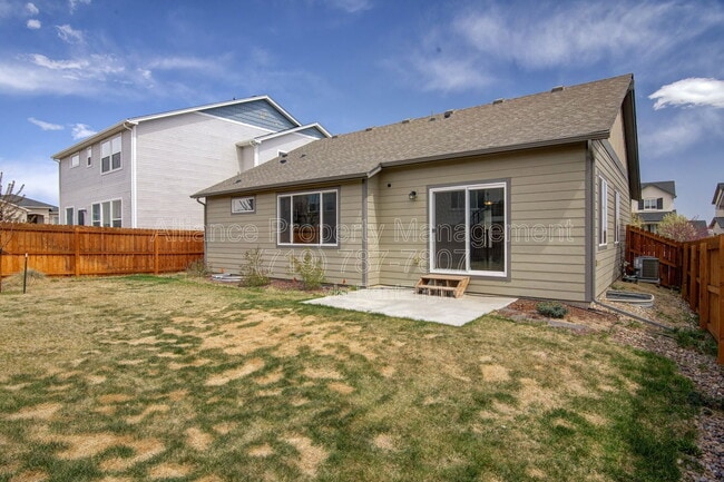 Building Photo - 2662 Shawnee Dr