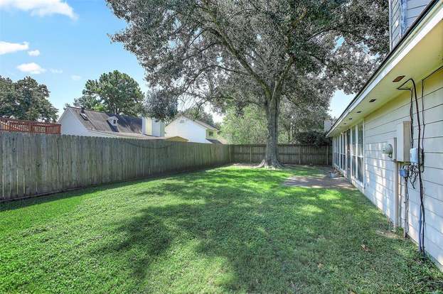 Building Photo - 8514 Greenleaf Lake Dr