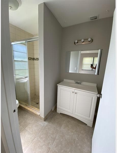 Building Photo - 4734 Summit Blvd