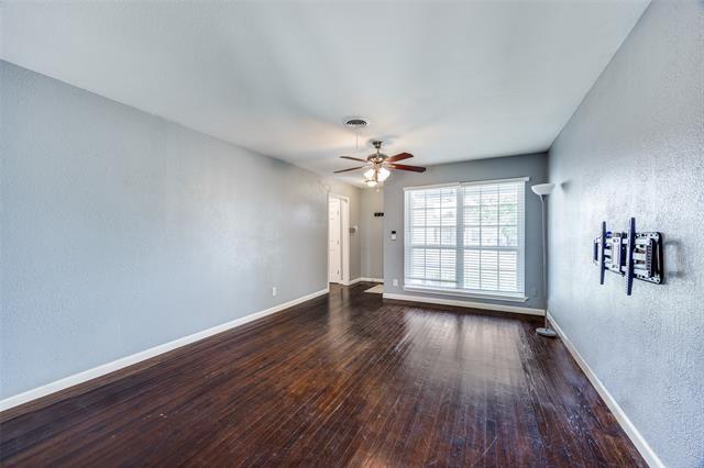 Building Photo - 8935 Clearwater Dr