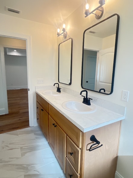 Building Photo - 31 Klickitat Dr