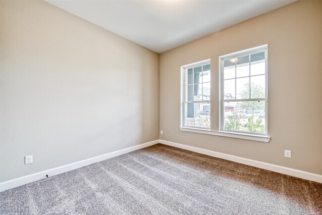 Building Photo - 610 Vineyard Hollow Ct