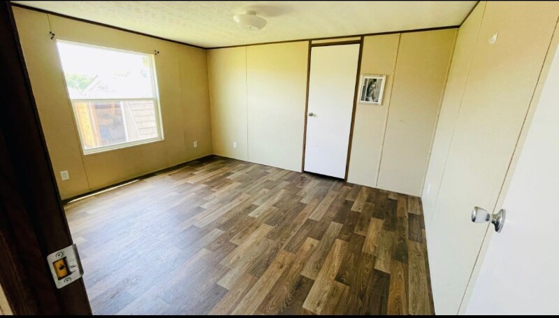 Building Photo - 2800 Halite Bend