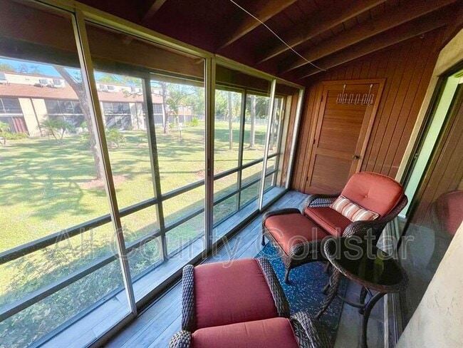 Building Photo - 25 Quails Run Blvd