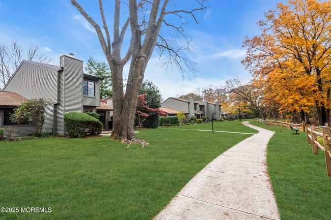 Building Photo - 30 Berkshire Ct