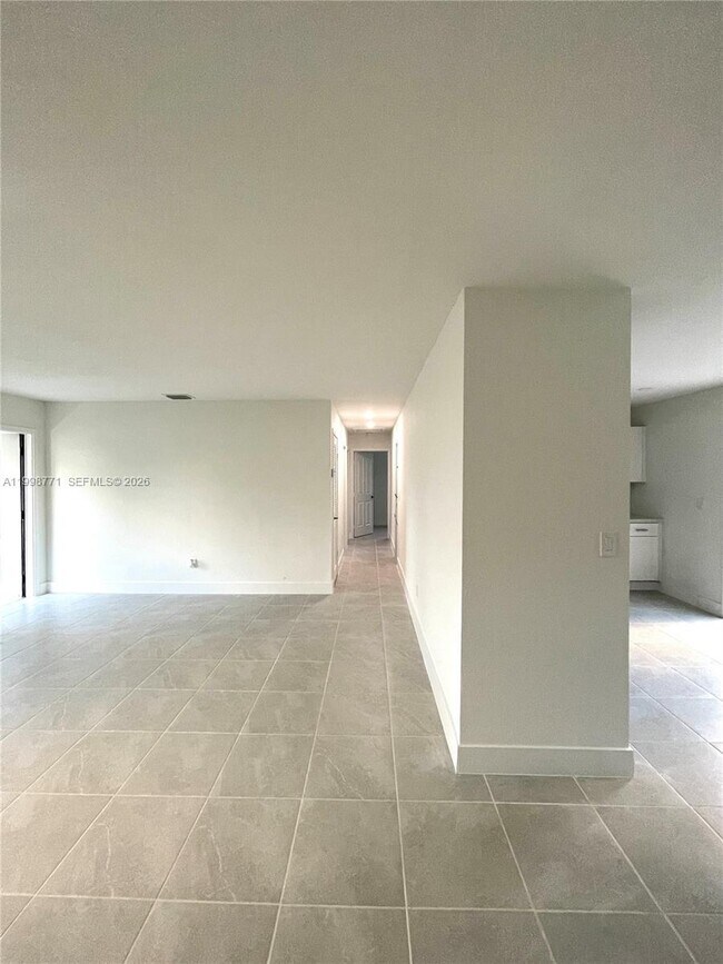 Building Photo - 1666 SW 3rd Ct