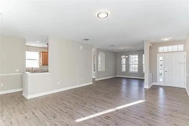 Building Photo - Welcome to this beautiful 3-bedroom, 2.5-bath home in the highly desirable Harmony community