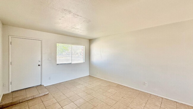 Building Photo - 12602 N 21st Ave