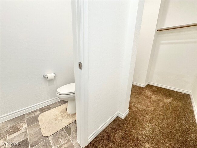 Building Photo - 20 Barbara Ln