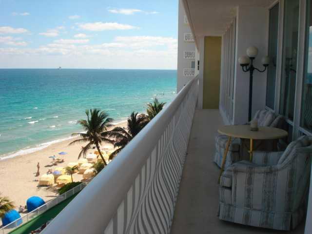 Building Photo - 4020 Galt Ocean Dr