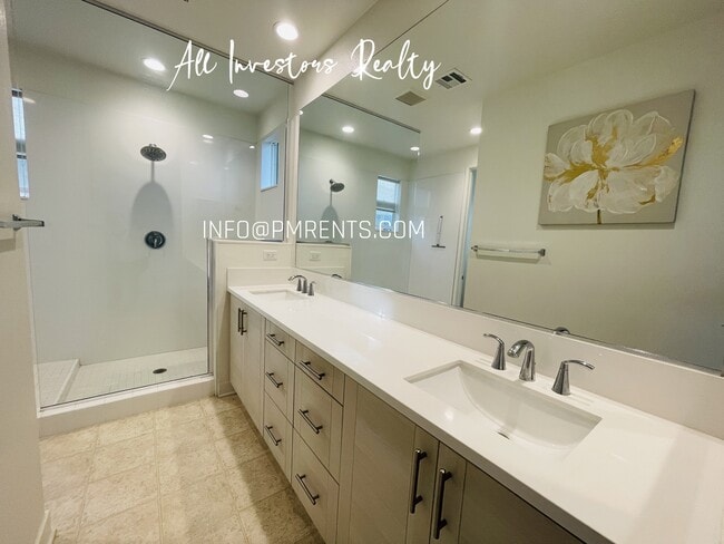 Building Photo - 1234 Via Candelas