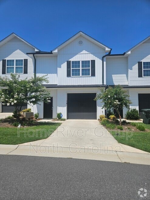 Building Photo - 607 Pompano Dr