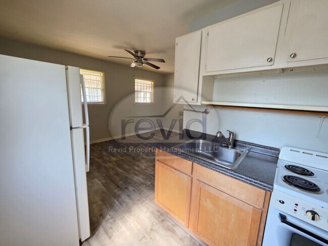 Building Photo - 1205 Vance Ave