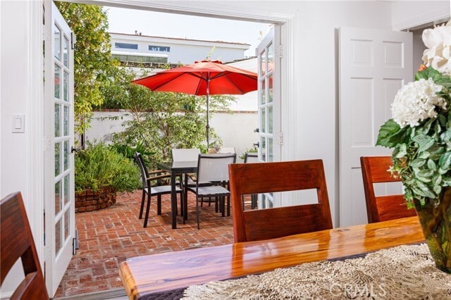 Building Photo - 111 Via Undine